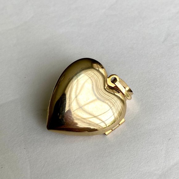 Vintage Gold Heart Locket with Rhinestone - Picture 5 of 9